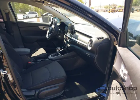 2024 Kia Forte Lxs из США, поврежденный, VIN 3KPF24AD0RE717869